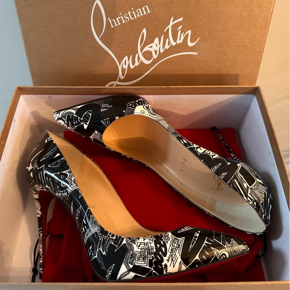Authentic Christian Louboutin Pigalle Wall Graffiti 39.5 Heels